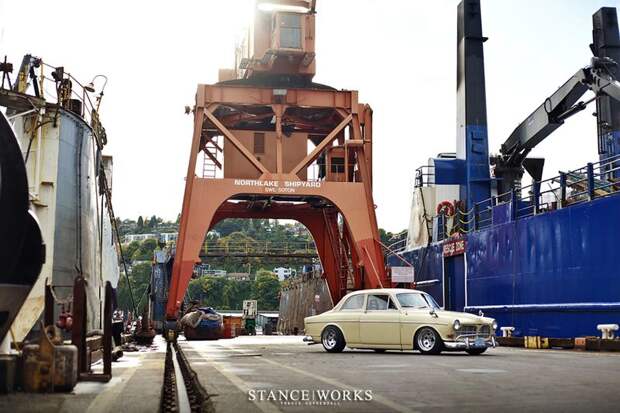 Тюнинг старого шведа - Volvo 122s 1965 года (16 фото)