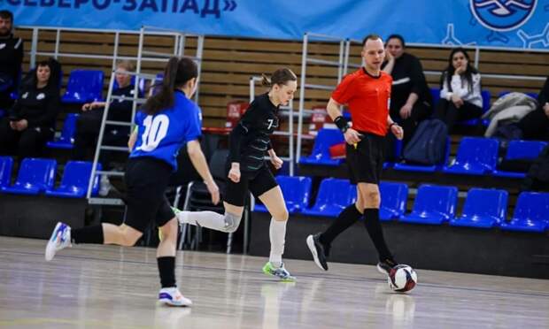 Архангельские «Барсы» завоевали серебро чемпионата СЗФО по футзалу