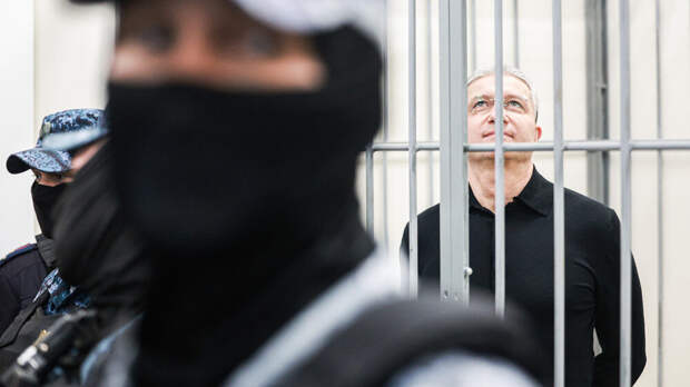 Суд отказался привлекать детей к делу о конфискации имущества у Тимура Иванова