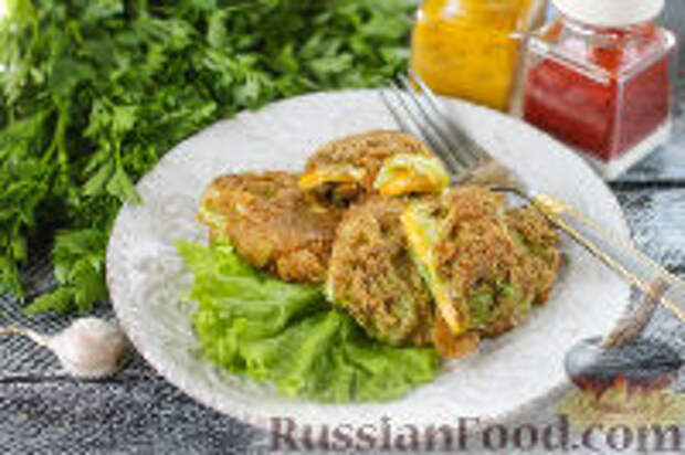 Фото к рецепту: Конвертики из молодой капусты с сыром