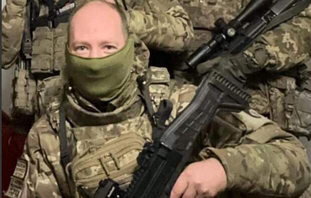 "Заткнись! Или ночью ножом в ребра". Голландское издание рассказало историю наемника Хендрика