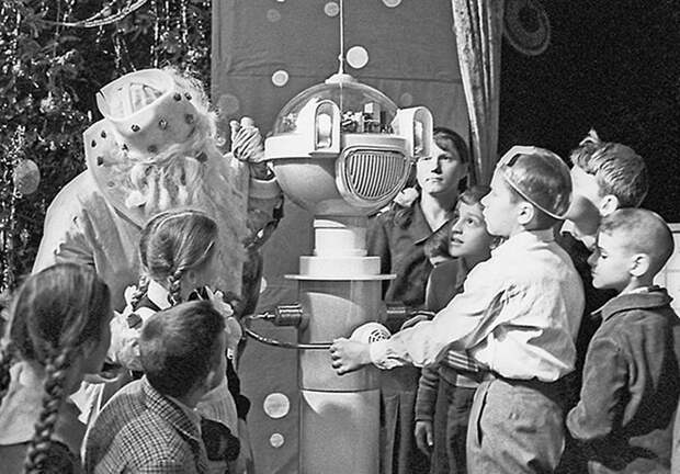 Новогоднее представление с дедом Морозом. Футуризм еще без приставки "ретро". 1964 год. СССР, детство, фотографии