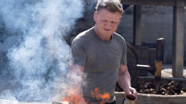 Викторию Бэкхем застали с недовольным лицом на презентации шоу Гордона Рамзи