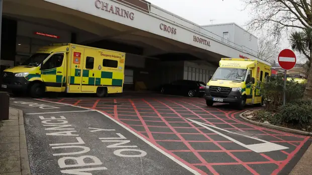 В Великобритании зафиксировали более 10 тысяч случаев «омикрона» за сутки