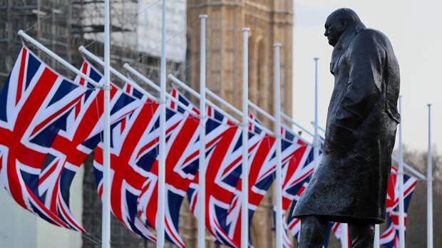 Британия ослабила санкции против России в сфере страхования авиационной отрасли