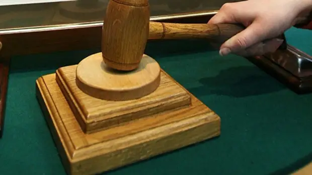 На аукционе в Великобритании продадут Rolls-Royce Елизаветы II