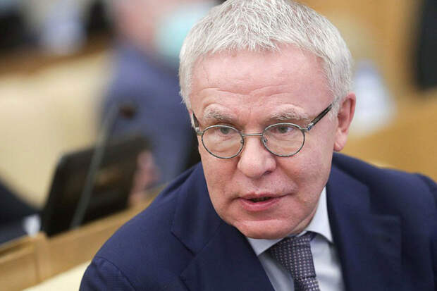 Фетисов заявил, что впечатал бы в борт главу МОК Баха при личной встрече