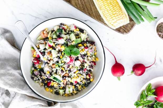 Гречневый салат. \ Фото: thegreencreator.com.