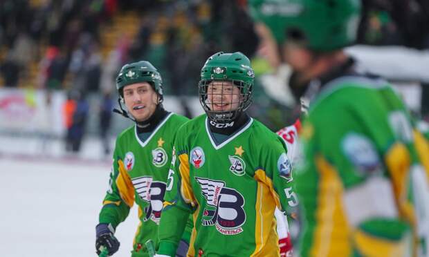 «Водник» уверенно разгромил «СКА-Уральский Трубник» на домашней арене в Архангельске