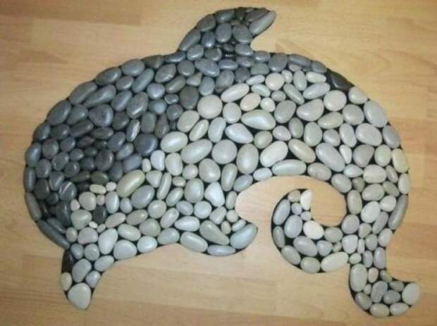 Стильный дом: собираем коврик из гальки