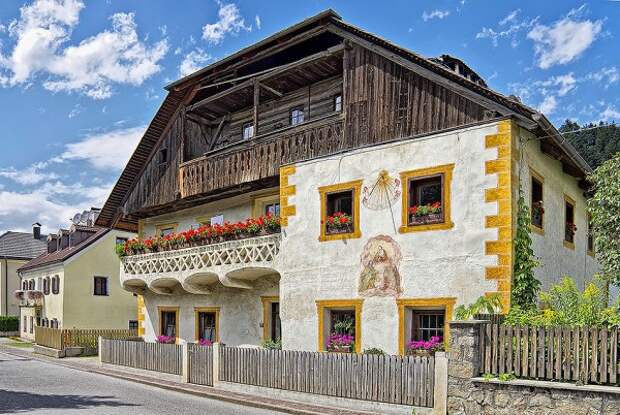 Сан-Виджилио-ди-Мареббе (San Vigilio di Marebbe) - очаровательная горная деревушка. (56 фото)