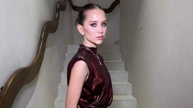 От невесты мэтра до королевы светских хроник: 20-летняя Аврора Киба доказала, что «титул бывшей — не повод для грусти»!