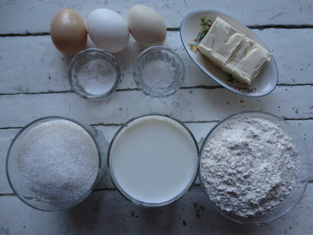 Остались только простые продукты вот и решила приготовить пирог «Кубики» - вкуснятина