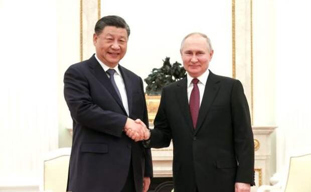 Bloomberg: Путин отправится на встречу с Си Цзиньпином 15-16 мая