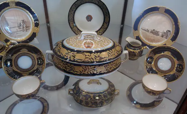 Чем знаменита на весь мир фарфоровая империя семьи Кузнецовых: Дулевский фарфор