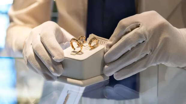 Экономист Остапкович: инвестиции в золото выгодны для сохранения вложений