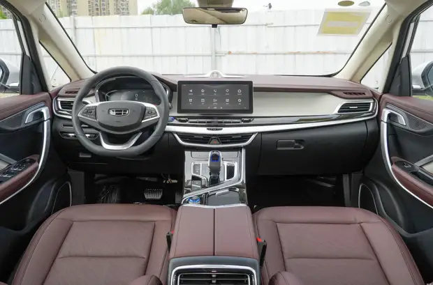 Единственный минивэн Geely перейдет на турбомотор от Coolray