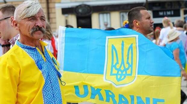Офицальный флаг Украины сине-желтый. Почему украинцы используют жевто-блакитный