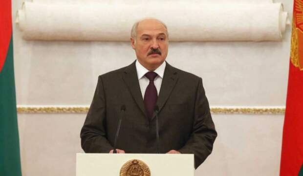 Российского кредита не хватит: Лукашенко нужно больше денег для стабилизации экономики