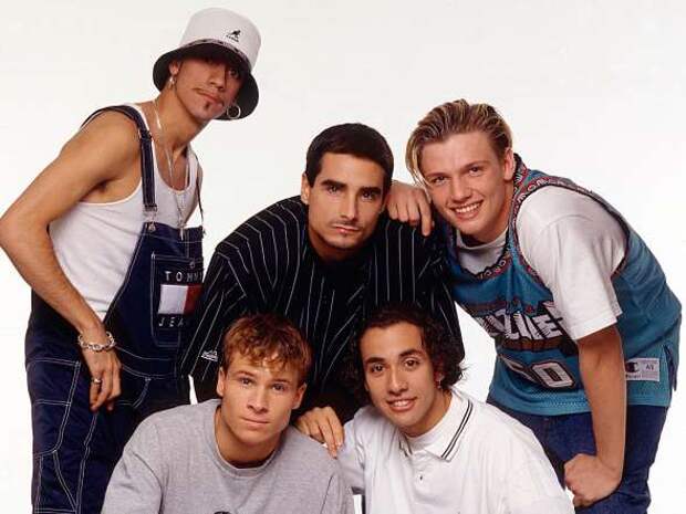 В конце 90-х годов группа Backstreet Boys пользовалась феноменальным успехом, их песни Quit Playing Games (with My Heart), As Long As You Love Me и I Want It That Way попали на верхнюю строчку чартов. Группа продала более 130 миллионов альбомов.В 2006 году Кевин ушел из группы, и они продолжили вчетвером. Позднее в том же году он вернулся в группу.