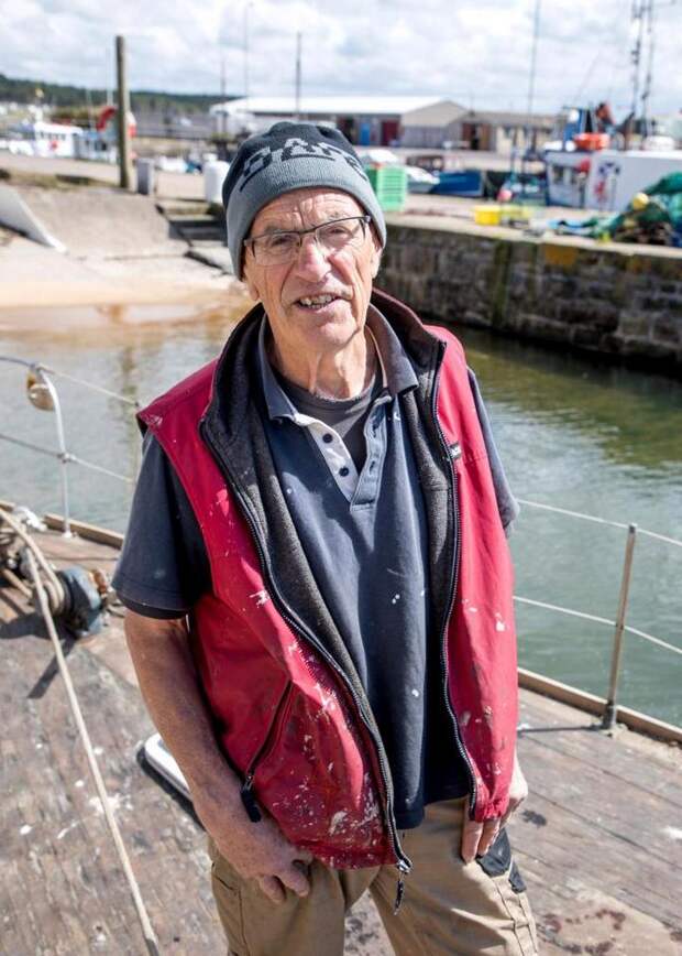 Британский пенсионер пять лет восстанавливал яхту, а она затонула за несколько минут