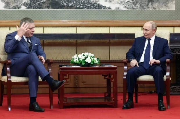 Скандал в ЕС: раскрыты тайные разговоры политиков о Путине и РФ