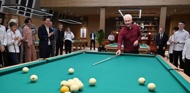 Собянин открыл Дом русского бильярда в историческом клубе фабрики «Свобода»