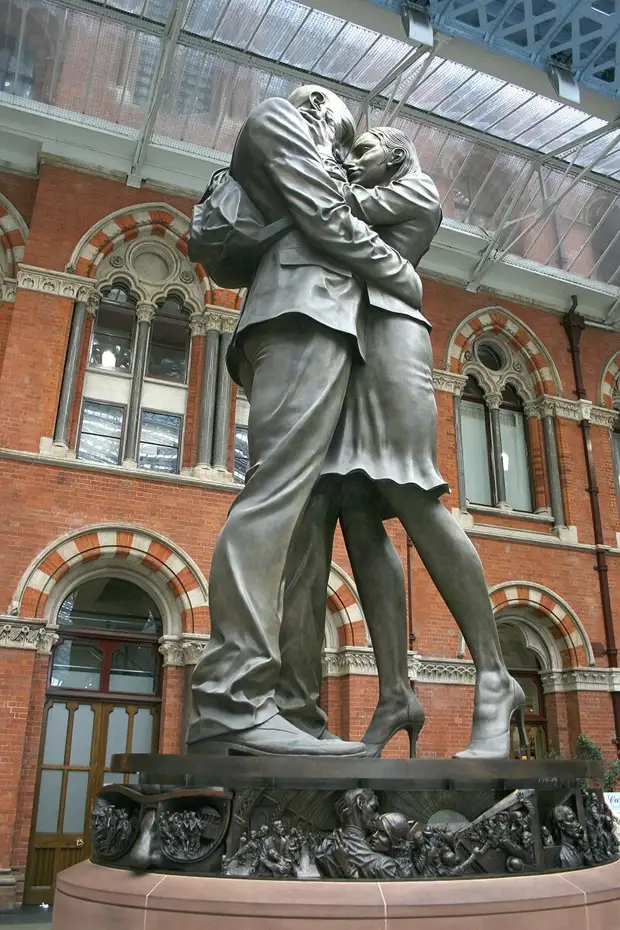 Необычная достопримечательность лондонского Сент-Панкраса