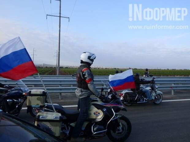 Эксклюзивные кадры запуска автомобильного движения на Крымском мосту