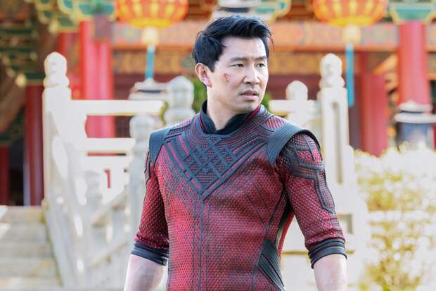 «Полная чушь»: звезда «Шан-Чи» Симу Лю — об ИИ-видео с Томом Крузом и Брэдом Питтом