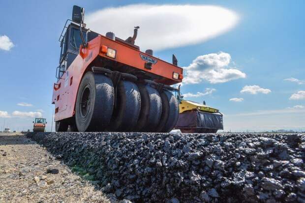 До конца лета в Крыму планируют отремонтировать 1 млн кв.м дорожного полотна