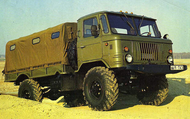 pДо 90-х годов ГАЗ-66 обширно использовался и входил в состав регулярных боевых частей, в том числе и в Афганистане. Из-за опасного в случае подрыва на мине расположения водителя и пассажиров прямо над двигателем, грузовик был постепенно снят использования./p