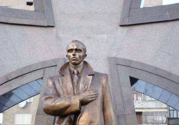 Степан Бандера