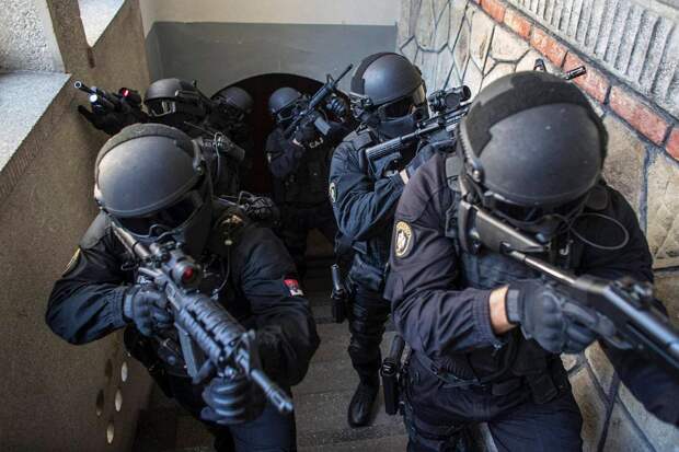 worldpolice06 Применение оружия полицией в разных странах