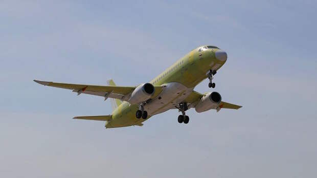 Импортозамещенный самолет SJ-100 прилетел в Жуковский для подготовки к сертификационным испытаниям