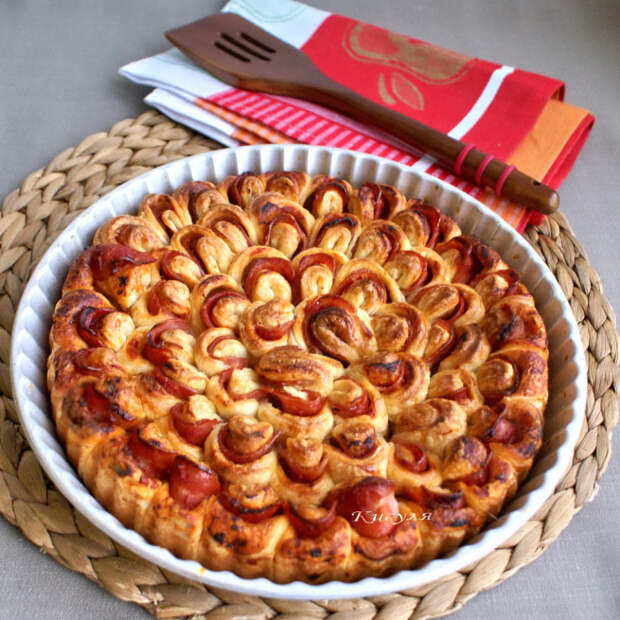 cake flower with bacon and ketchup