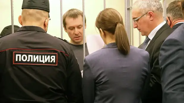 В ОНК заявили, что арестованный адвокат экс-полковника Захарченко не признаёт вину