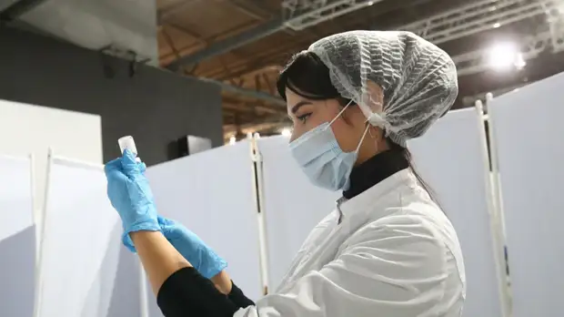 В центре Гамалеи рассказали об экспериментах по одновременной вакцинации от COVID-19 и гриппа