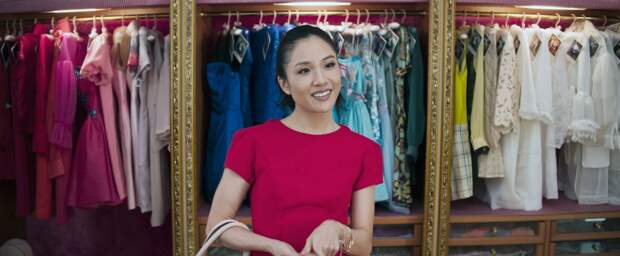 CRAZY RICH ASIANS, Constance Wu, 2018. Warner Bros. Pictures/courtesy Everett Collection