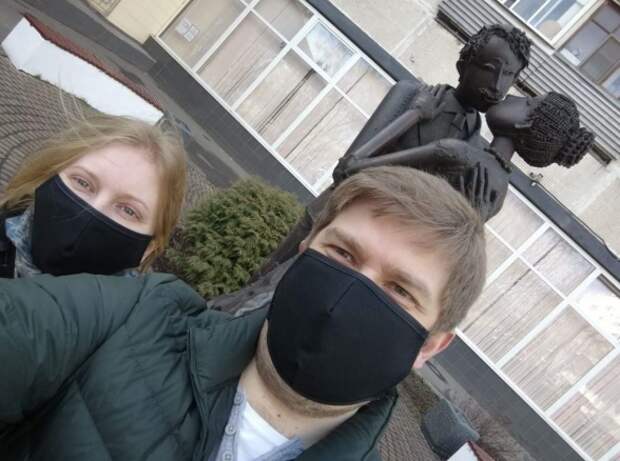 молодожёны alt