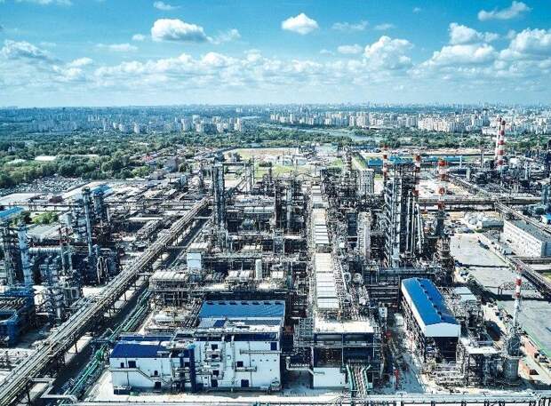Московский НПЗ – флагман преобразований столичной промышленности. Автор фото Сергей Шинов