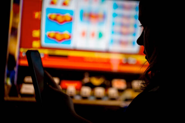 Минздрав РФ: врач психиатр-нарколог будет лечить лудоманов бесплатно