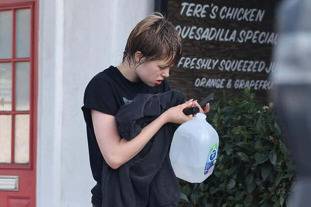 Внешний вид дочери Джоли и Питта вызывает опасение