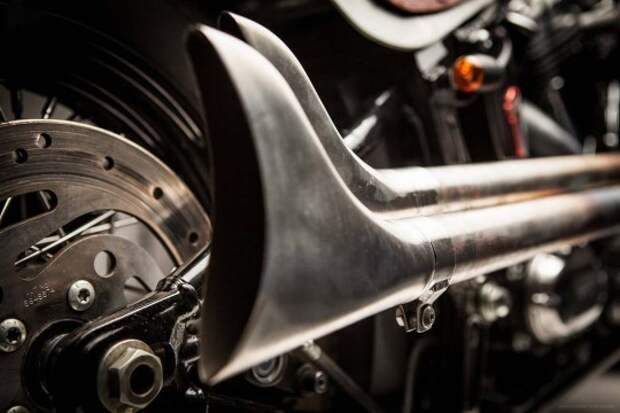 HD-Cross-Bones-Roberto-Rossi-7 Кастом Harley Davidson Cross Bones от Роберто Росси