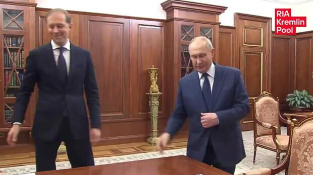 Если не Путин, то Мантуров? Это новый фаворит Путина к 2030-му?