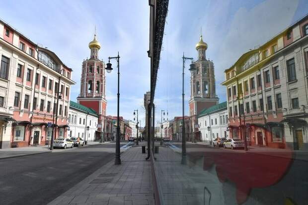 В Москве из-за коронавируса ограничена работа большинства предприятий В Москве из-за коронавируса ограничена работа большинства предприятий