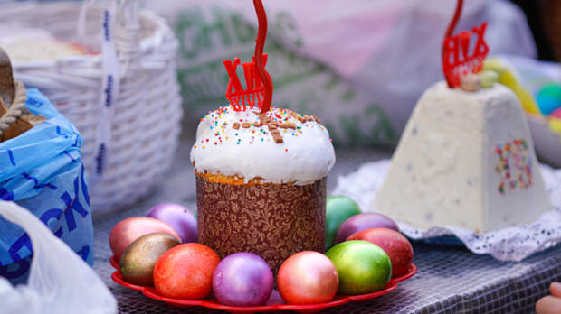 Священник призвал не готовить куличи самим в последнюю неделю перед Пасхой