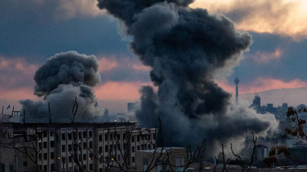 Армия Израиля начала новую волну ударов по Тегерану