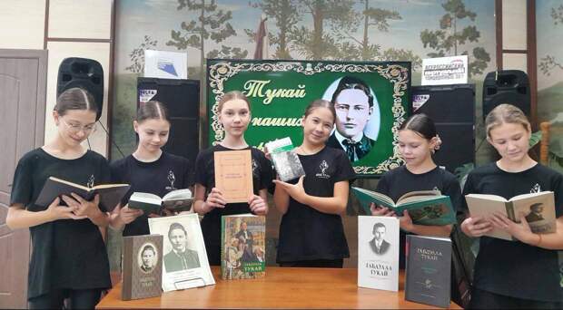 «Читаем Тукая вместе!»: в Менделеевске открыли литературный марафон