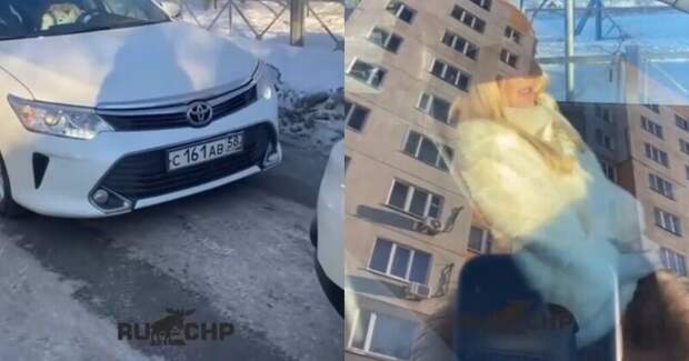 Упрямая блондинка на "Тойоте" в Пензе не пожелала уступить дорогу и спровоцировала затор